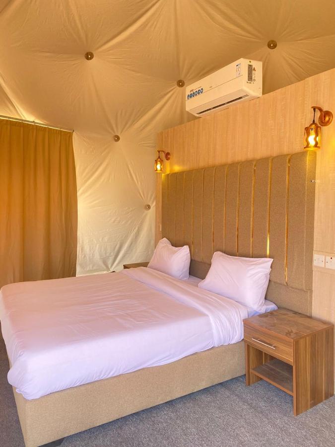 Tamim Luxury Wadi Rum Camp מראה חיצוני תמונה
