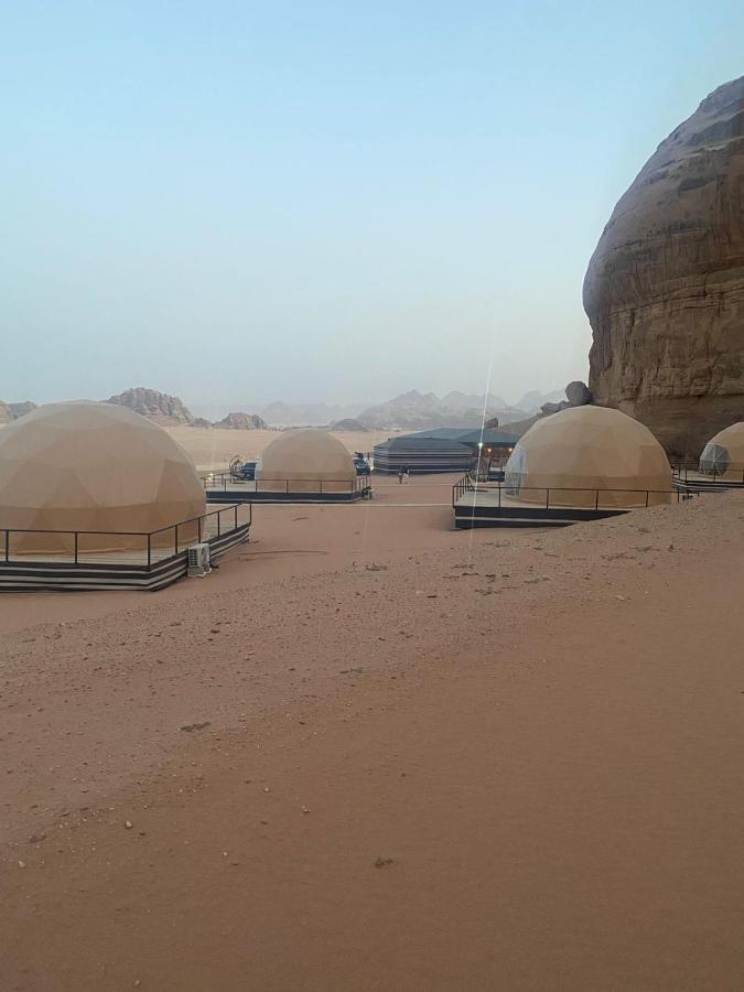 Tamim Luxury Wadi Rum Camp מראה חיצוני תמונה
