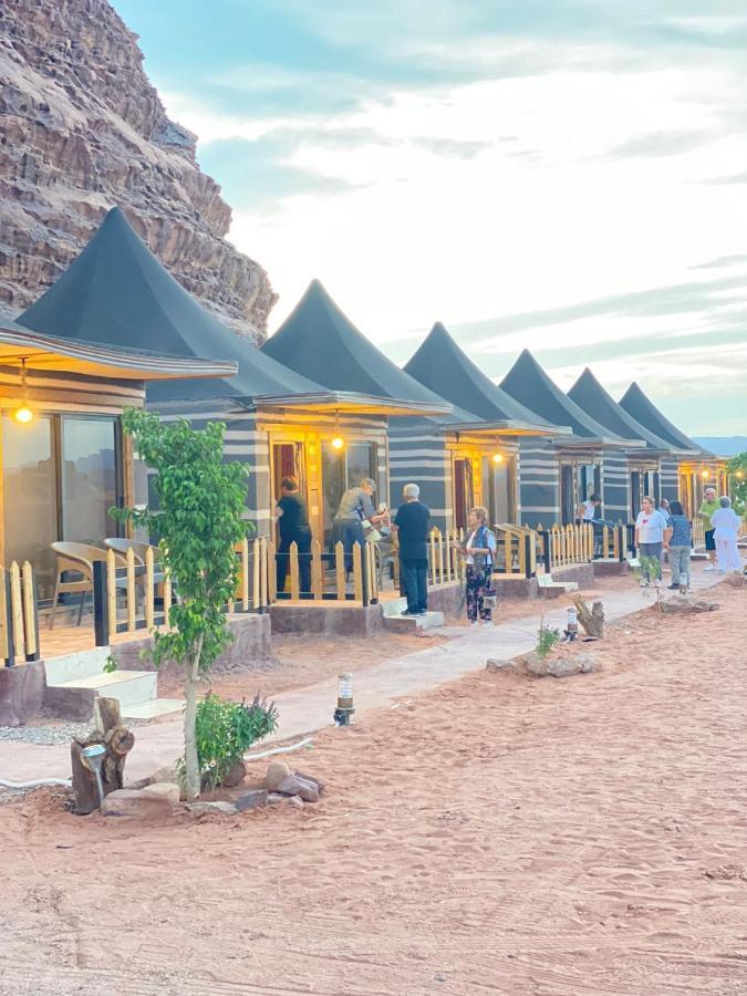 Tamim Luxury Wadi Rum Camp מראה חיצוני תמונה