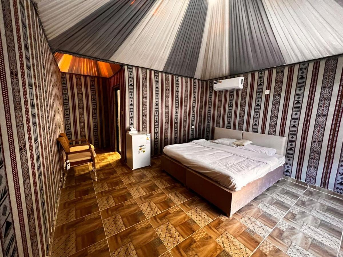 Tamim Luxury Wadi Rum Camp מראה חיצוני תמונה