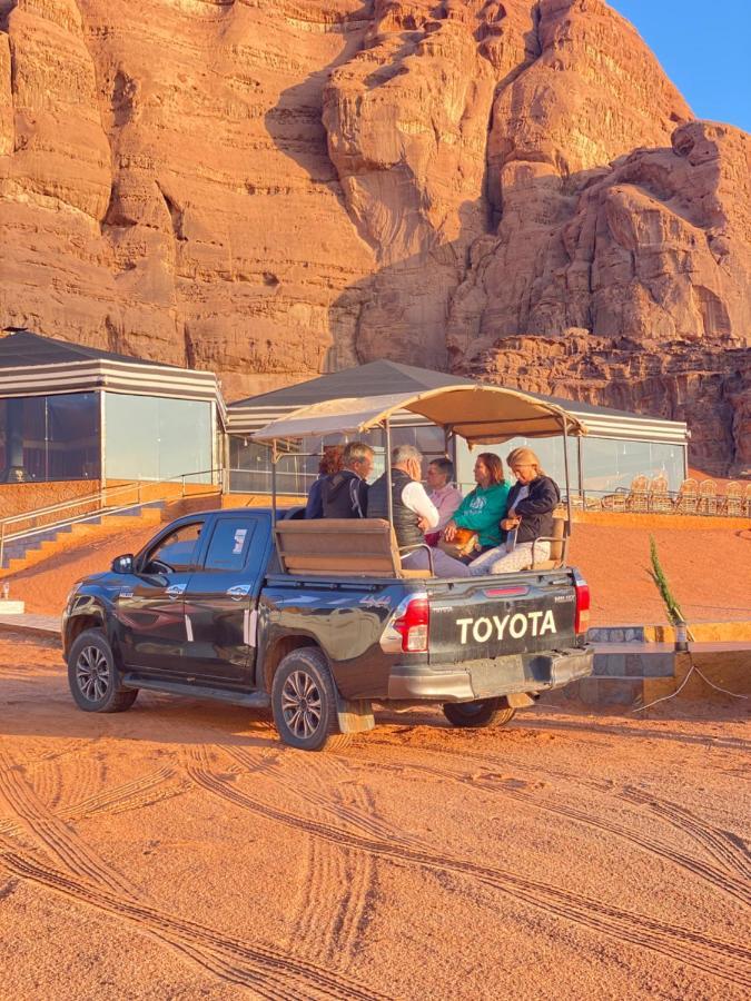 Tamim Luxury Wadi Rum Camp מראה חיצוני תמונה