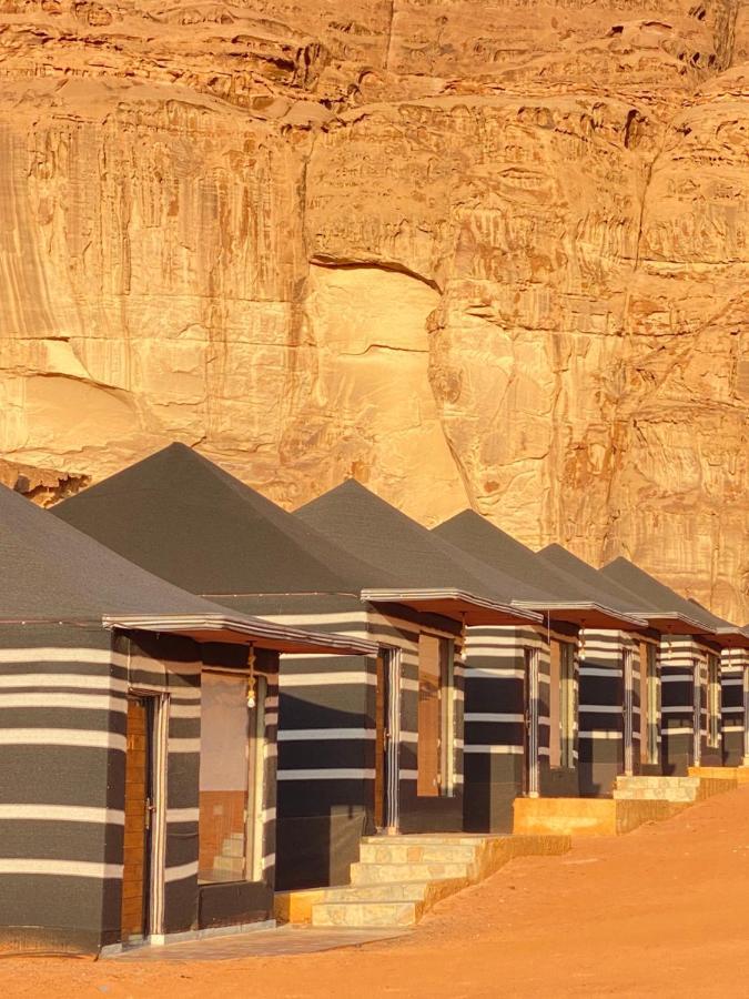 Tamim Luxury Wadi Rum Camp מראה חיצוני תמונה